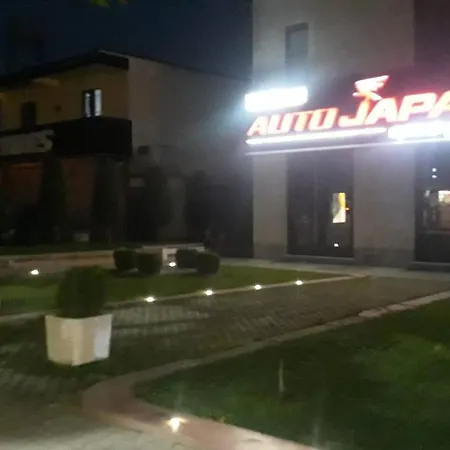 In Guest - Double In Front Of Bus Stop Affittacamere *